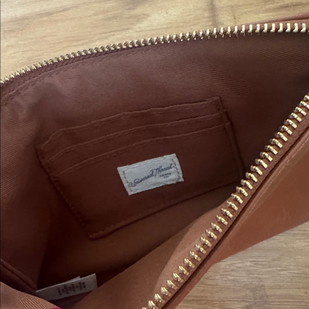 {Universal Thread} clutch - Picture 4 of 4